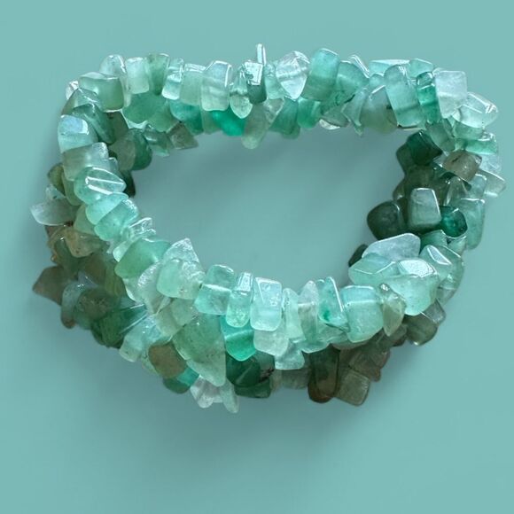 Handmade Macrame Green Aventurine Chip Gemstone Bracelet 6-9” Stretch - Picture 1 of 3